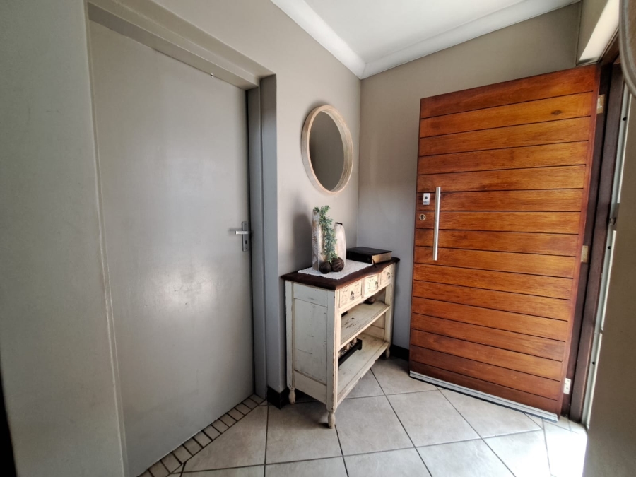 3 Bedroom Property for Sale in Waterval East North West